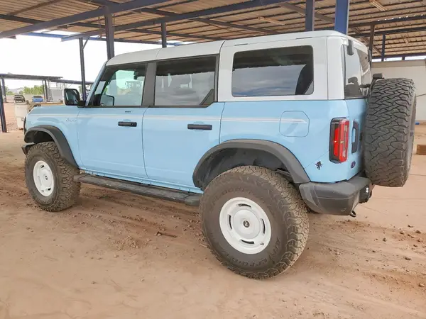 1FMEE4GP2PLA71691 2023 FORD BRONCO - Image 2