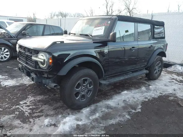 1FMEE5BP0PLB81104 2023 FORD BRONCO - Image 2