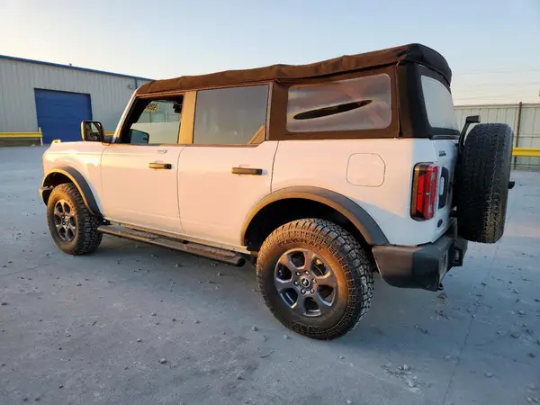 1FMEE5BP1NLB39084 2022 FORD BRONCO - Image 2