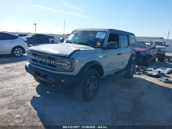 1FMEE5BP1NLB60162 2022 FORD BRONCO - Image 2