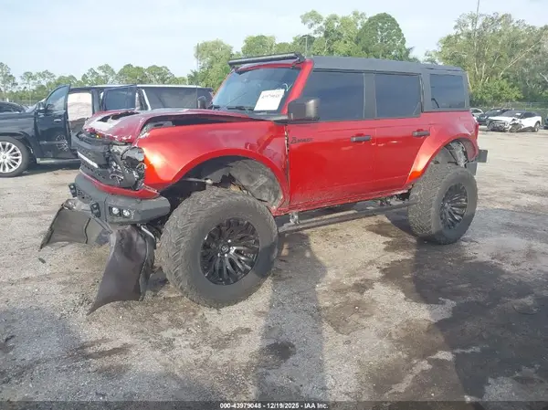 1FMEE5BP1PLB73982 2023 FORD BRONCO - Image 2