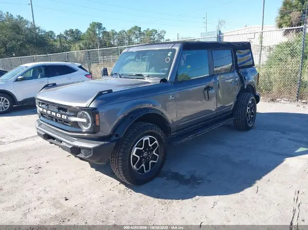 1FMEE5BP2NLA82118 2022 FORD BRONCO - Image 2