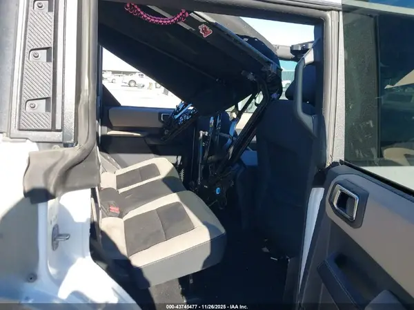 1FMEE5BP2NLB40390 2022 FORD BRONCO - Image 8