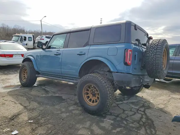 1FMEE5BP2NLB71235 2022 FORD BRONCO - Image 2
