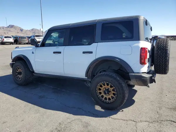 1FMEE5BP2PLB86241 2023 FORD BRONCO - Image 2