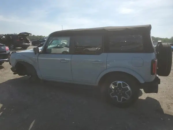 1FMEE5BP3NLB41953 2022 FORD BRONCO - Image 2