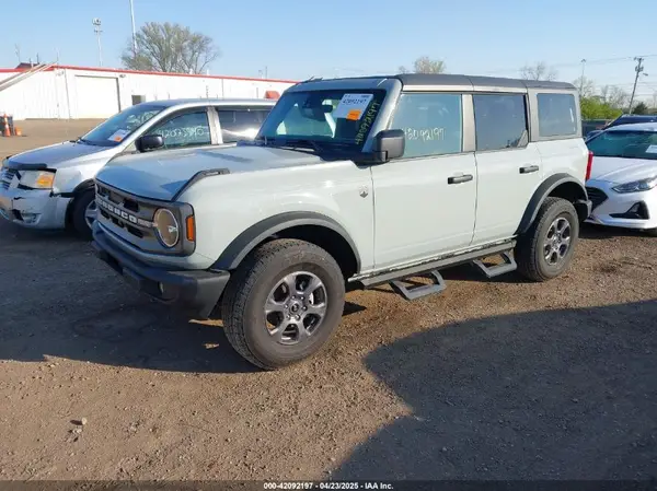 1FMEE5BP3PLB54172 2023 FORD BRONCO - Image 2