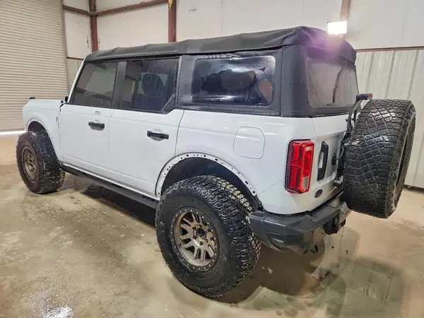 1FMEE5BP6PLB89028 2023 FORD BRONCO - Image 2