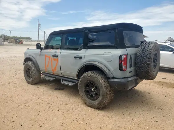 1FMEE5BP7NLB64362 2022 FORD BRONCO - Image 2