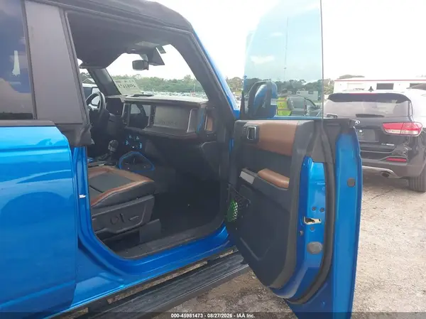 2023 FORD BRONCO IAAI lot 45981473 auction photo 5