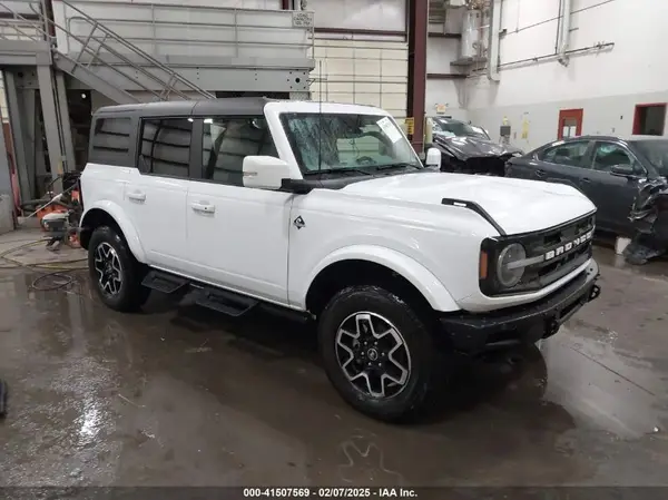 1FMEE5BP8PLB96448 2023 FORD BRONCO - Image 1