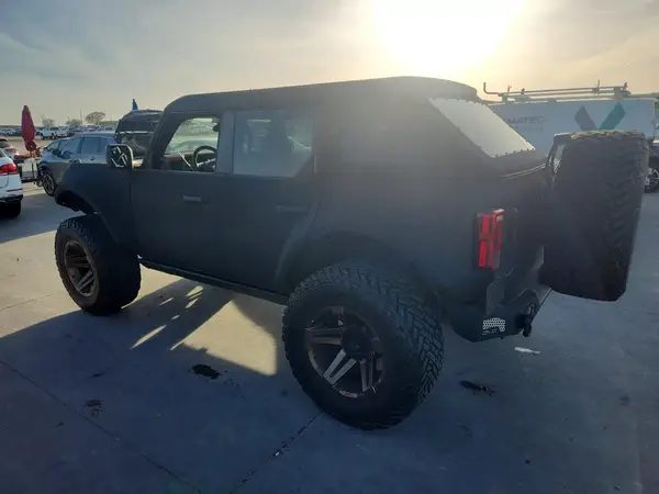 1FMEE5BPXPLB79358 2023 FORD BRONCO - Image 2
