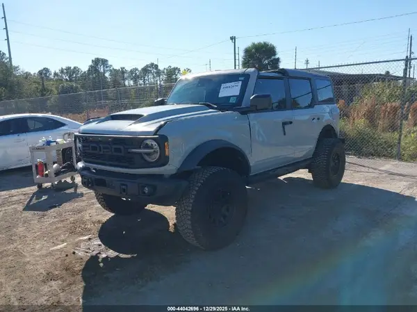 1FMEE5DH0NLA87792 2022 FORD BRONCO - Image 2