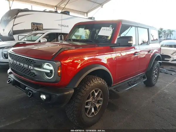 1FMEE5DH2PLB01730 2023 FORD BRONCO - Image 2