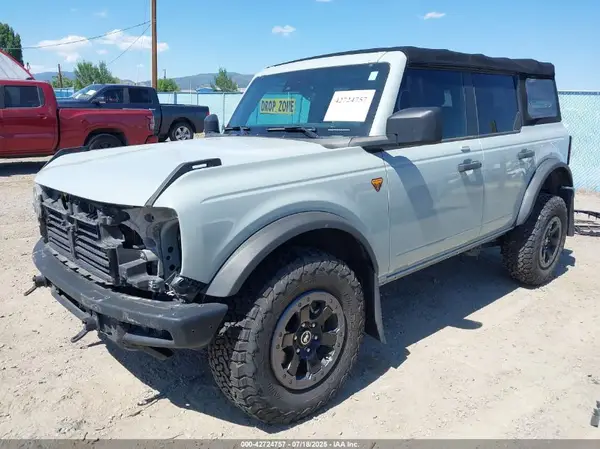 1FMEE5DH3NLA71103 2022 FORD BRONCO - Image 2