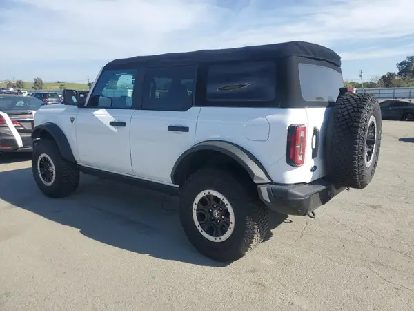 1FMEE5DH3NLA92842 2022 FORD BRONCO - Image 2