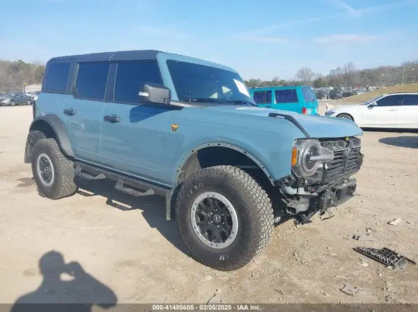 1FMEE5DH3PLB53030 2023 FORD BRONCO - Image 1