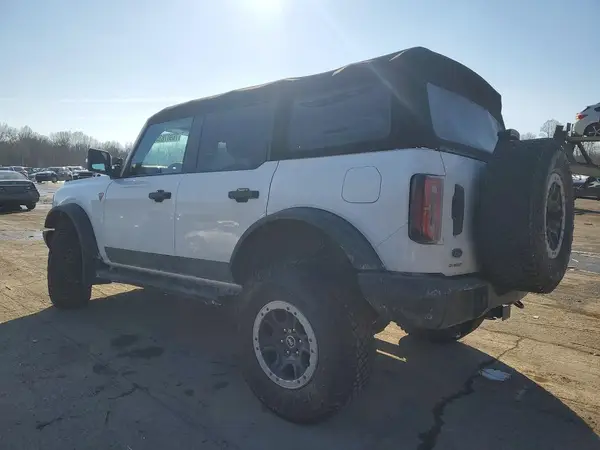 1FMEE5DH3PLB68336 2023 FORD BRONCO - Image 2