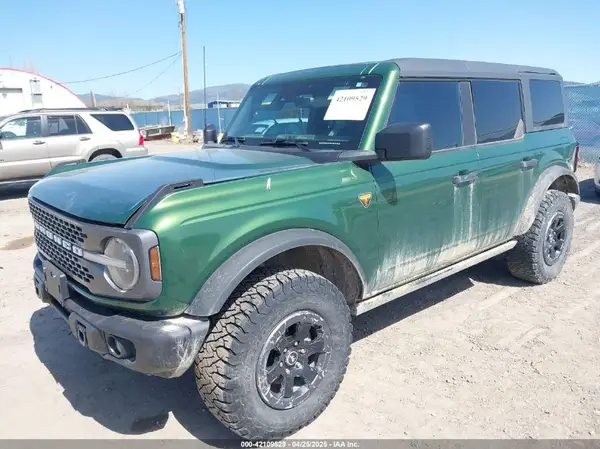1FMEE5DH4NLB47699 2022 FORD BRONCO - Image 2