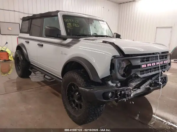 1FMEE5DH4NLB88639 2022 FORD BRONCO - Image 1