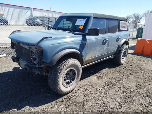 1FMEE5DH4NLB89774 2022 FORD BRONCO - Image 2