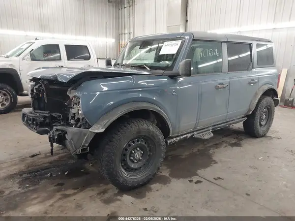 1FMEE5DH4PLC18290 2023 FORD BRONCO - Image 2
