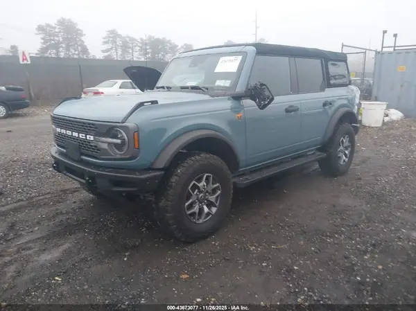 1FMEE5DH8PLB24381 2023 FORD BRONCO - Image 2