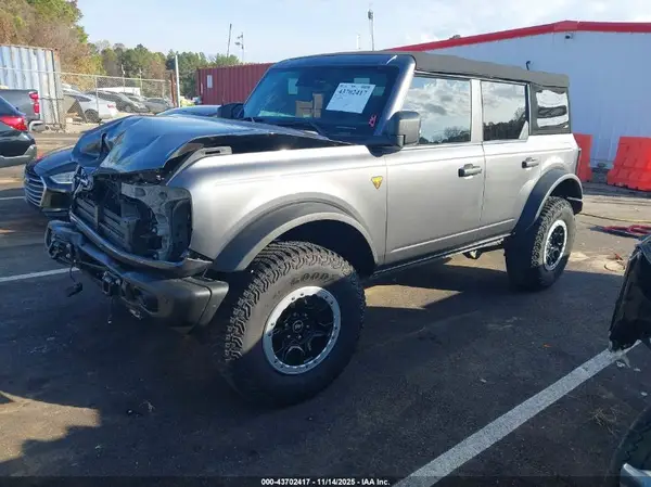 1FMEE5DH9NLB90001 2022 FORD BRONCO - Image 2