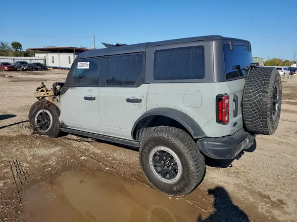 1FMEE5DH9PLB77087 2023 FORD BRONCO - Image 2