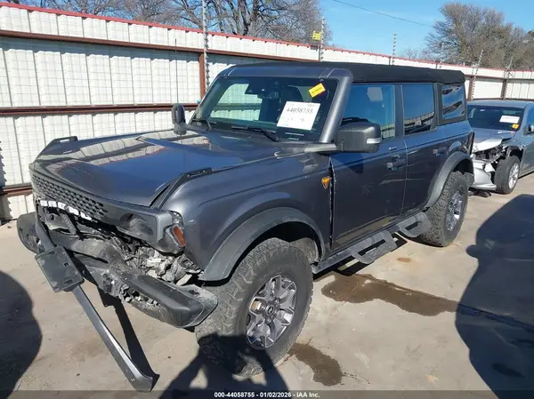 1FMEE5DP0PLB54661 2023 FORD BRONCO - Image 2