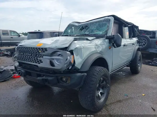 1FMEE5DP1NLA97402 2022 FORD BRONCO - Image 2