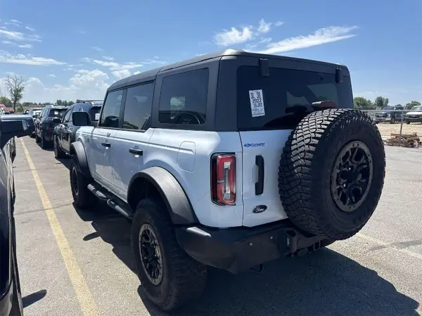 1FMEE5DP1NLB68923 2022 FORD BRONCO - Image 2