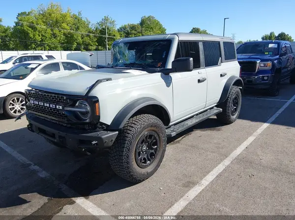 1FMEE5DP1PLB30255 2023 FORD BRONCO - Image 2