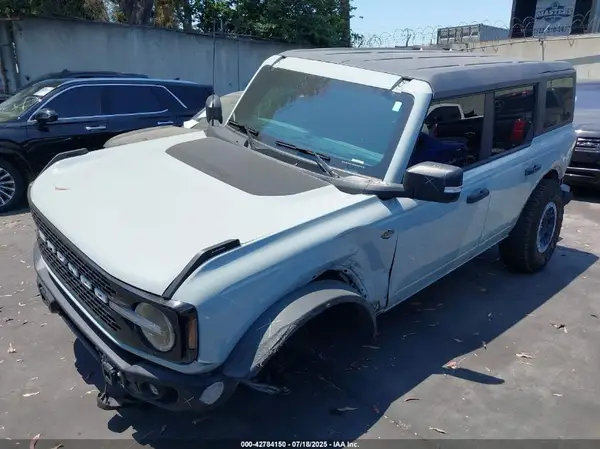 1FMEE5DP1PLB84493 2023 FORD BRONCO - Image 2
