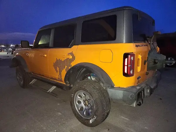 1FMEE5DP3MLA72502 2021 FORD BRONCO - Image 2