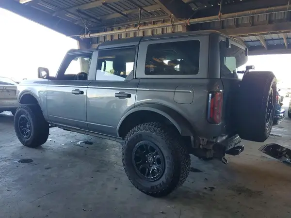 1FMEE5DP4NLA76303 2022 FORD BRONCO - Image 2