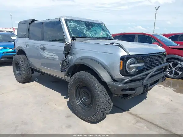 1FMEE5DP4NLB43630 2022 FORD BRONCO - Image 1