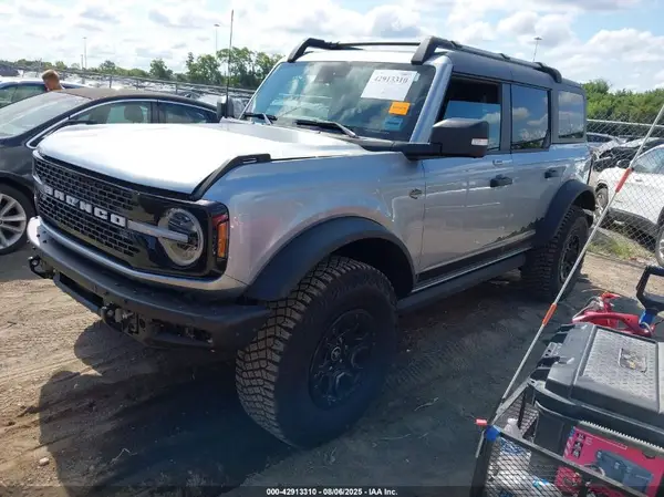 1FMEE5DP4PLB14227 2023 FORD BRONCO - Image 2