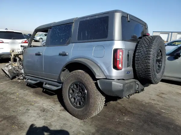 1FMEE5DP4PLB30251 2023 FORD BRONCO - Image 2