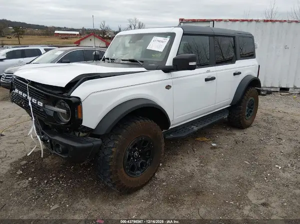 1FMEE5DP4PLB30699 2023 FORD BRONCO - Image 2