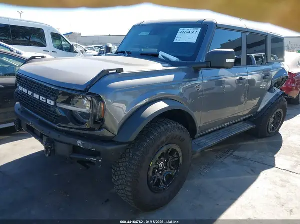 1FMEE5DP4PLB39967 2023 FORD BRONCO - Image 2