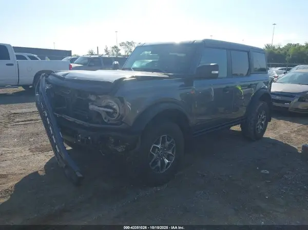 1FMEE5DP4PLB50581 2023 FORD BRONCO - Image 2