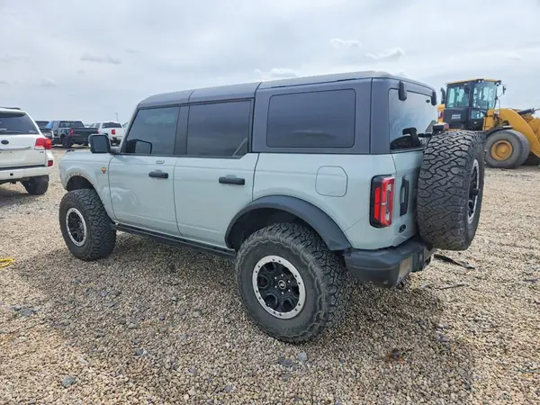 1FMEE5DP5NLB31261 2022 FORD BRONCO - Image 2