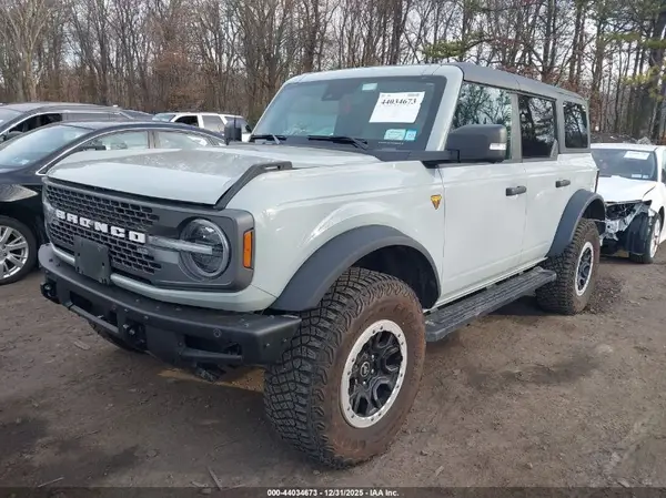 1FMEE5DP5NLB81108 2022 FORD BRONCO - Image 2