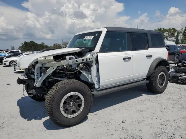 1FMEE5DP5PLB73657 2023 FORD BRONCO - Image 1