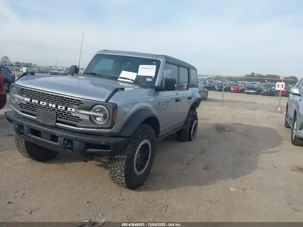 1FMEE5DP6NLA98433 2022 FORD BRONCO - Image 2