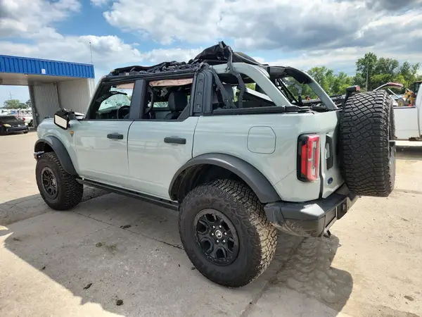 1FMEE5DP6NLB64270 2022 FORD BRONCO - Image 2