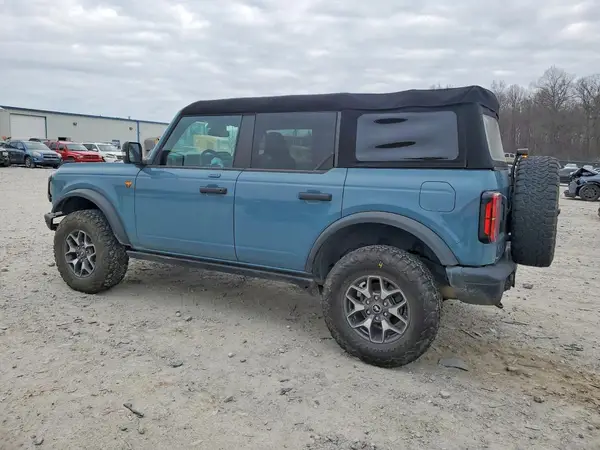 1FMEE5DP6PLB43762 2023 FORD BRONCO - Image 2
