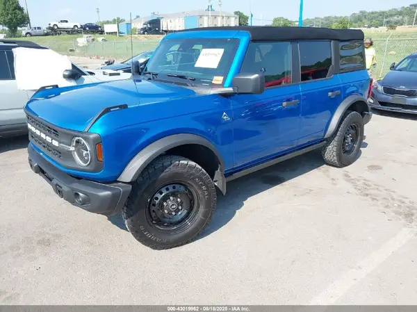 1FMEE5DP6PLB56317 2023 FORD BRONCO - Image 2