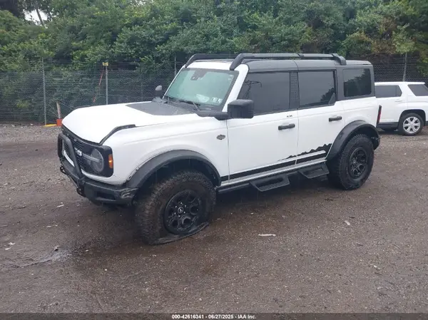 1FMEE5DP6PLB75580 2023 FORD BRONCO - Image 2